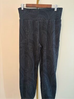 Athleta Salutation Textured Joggers in a Black Paisley "Dreamweaver" Print